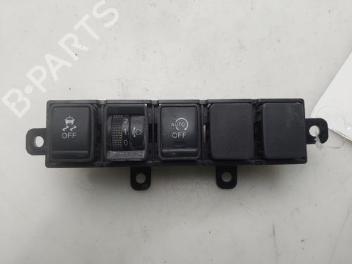 Kombi Kontakt / Stilkkontakt Kombi Kontakt / Stilkkontakt 38056415 38056415