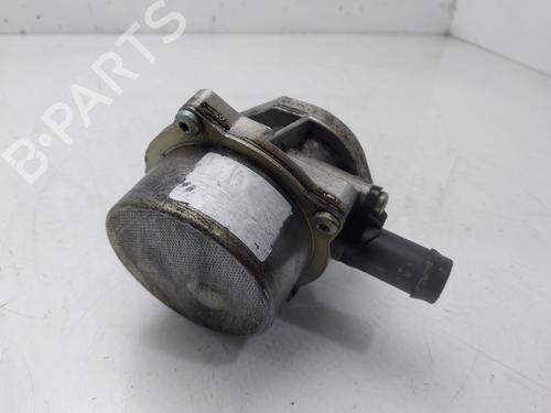 Used Vacuum pump RENAULT KANGOO (KC0/1_) [1997-2026]  32436510