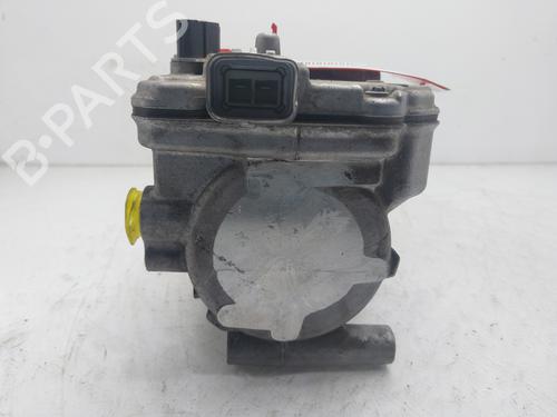 AC-Kompressor AC-Kompressor TOYOTA YARIS (_P13_) 1.5 Hybrid (NHP130_, NHP130) (101 hp) 36093623 36093623