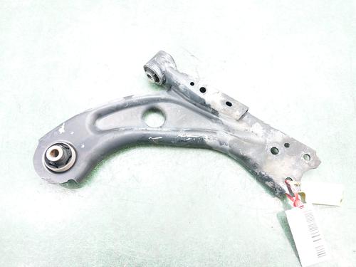 Used Left front suspension arm PEUGEOT 308 SW II (LC_, LJ_, LR_, LX_, L4_) [2014-2021]  22552701