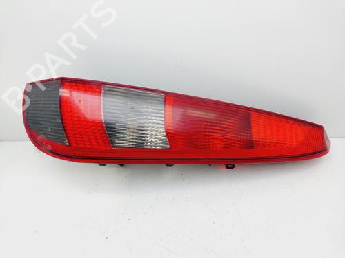 Used Right taillight FORD FIESTA V (JH_, JD_) 1.4 TDCi (68 hp) 29607646