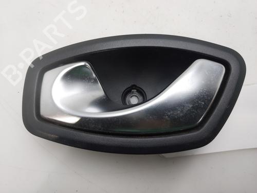 front-left-interior-door-handle-renault-megane-iii-hatchback-bz01_-b3_-2008-36298052 main image