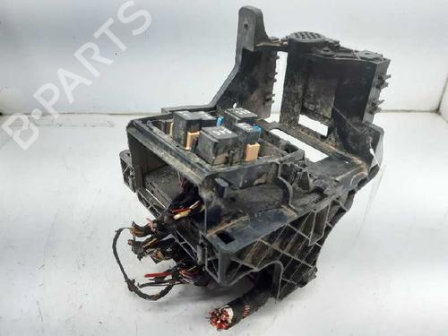 Used Fuse box Fuse box VW TIGUAN (5N_) 2.0 TDI (110 hp) 6519677 6519677