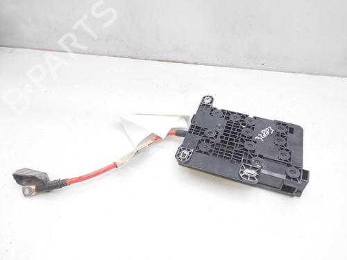 Fuse box JAGUAR XF I (X250) 2.2 D | BP16573806E1 