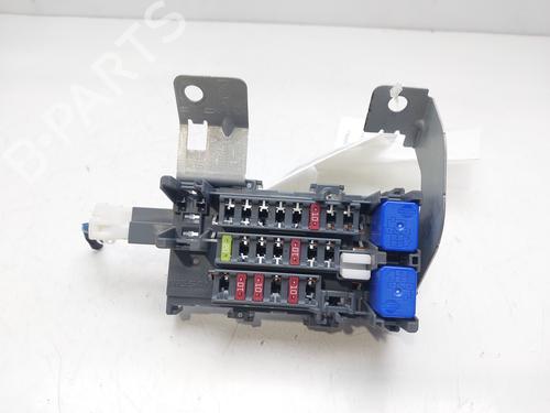 Used Fuse box NISSAN JUKE (F15) 1.2 DIG-T (115 hp) 16192411