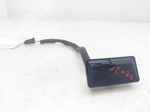 Used Tailgate handle Tailgate handle SSANGYONG XLV SUV e-XGi 160 (128 hp) 36384906 36384906