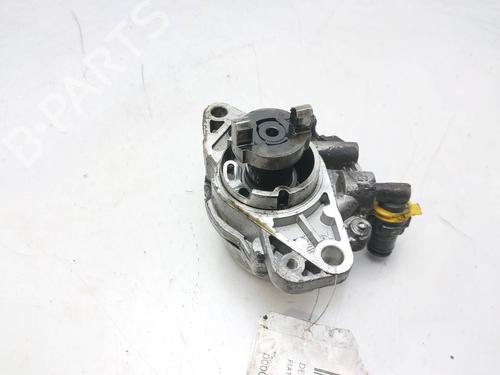 Used Vacuum pump FIAT GRANDE PUNTO (199_) 1.3 D Multijet (75 hp) 11847244