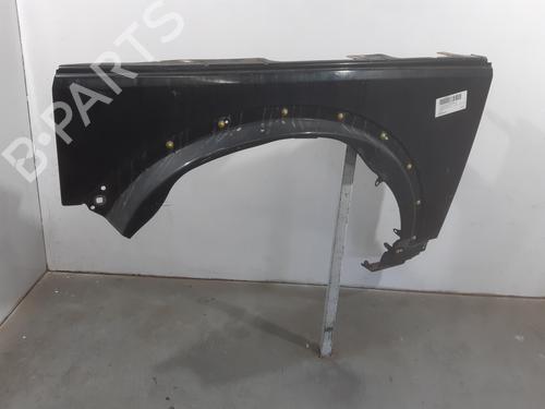Left front fenders LAND ROVER DISCOVERY III (L319) 2.7 TD 4x4 | BP8619522C41