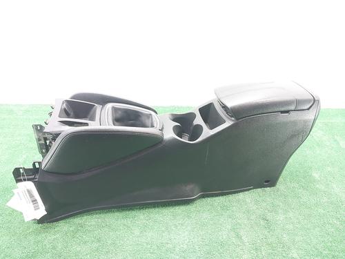 Used Armrest / Center console NISSAN QASHQAI II (J11, J11_) 1.5 dCi (116 hp) 28329387
