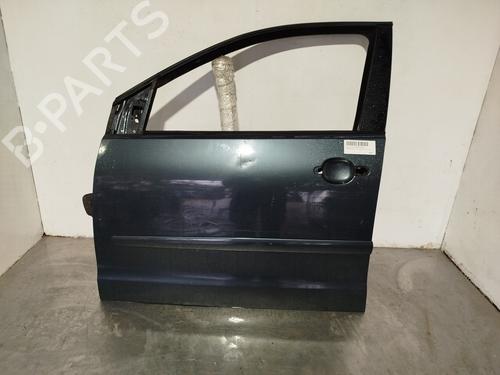 Used Left front door VW POLO IV (9N_, 9A_) 1.4 16V (75 hp) 31033983