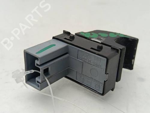 Left rear window switch VW PASSAT B6 (3C2) | BP39415351I29 - Image 2