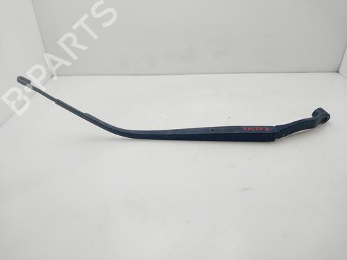 Used Front windshield wiper arm MAZDA 2 (DE_, DH_) 1.4 MZR-CD (68 hp) 32320157