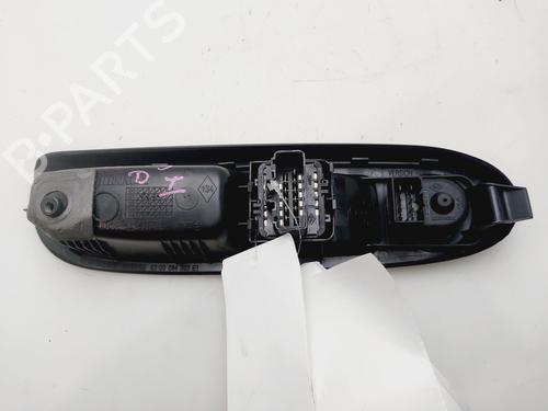 Left front window switch RENAULT CLIO II (BB_, CB_) 1.2 16V (BB05, BB0W, BB11, BB27, BB2T, BB2U, BB2V, CB05,... | BP32403104I27