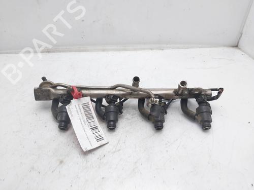 Used Injection rail BMW 3 Compact (E36) 316 i (105 hp) 18152736