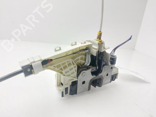 front-right-lock-mercedes-benz-sprinter-35-t-van-b906-2006-2007-2008-2009-2010-2011-2012-2013-2014-2015-2016-2017-2018-2019-2020-31708784 main image