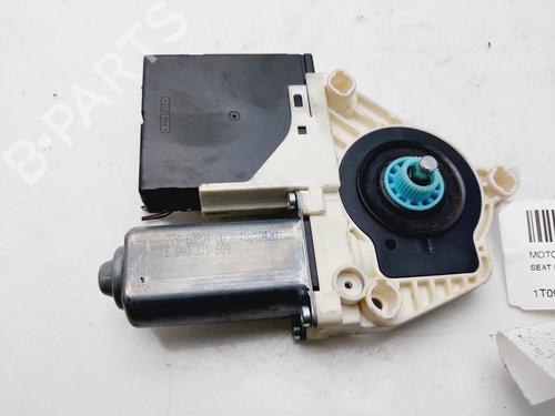 Left front window motor SEAT LEON (1P1) 1.6 TDI | BP19324089E21 