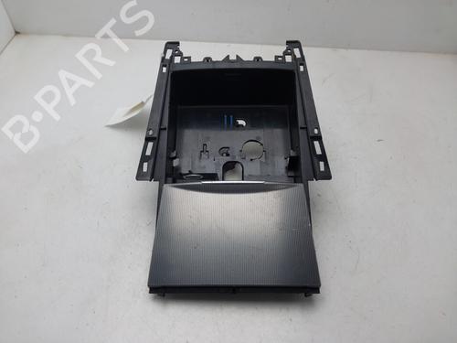 Used Middle console MERCEDES-BENZ E-CLASS T-Model (S212) E 300 Hybrid / BlueTEC Hybrid (212.298) (204 hp) 32032297