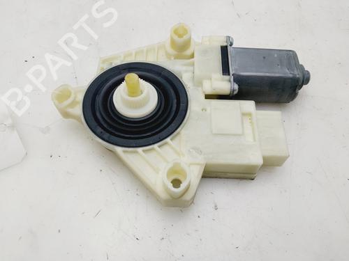 Used Right rear window motor SKODA RAPID (NH3, NK3, NK6) 1.6 TDI (105 hp) 19937664