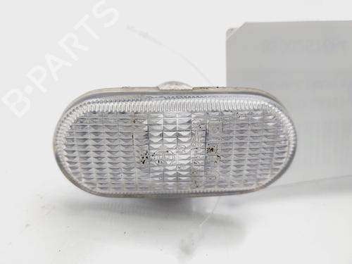 Used Right side indicator RENAULT CLIO II (BB_, CB_) [1998-2016]  31751688