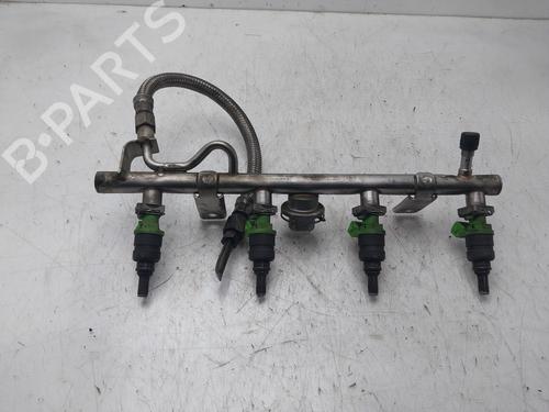 Used Injection rail MERCEDES-BENZ C-CLASS Coupe (CL203) C 180 Kompressor (203.746) (143 hp) 31082794