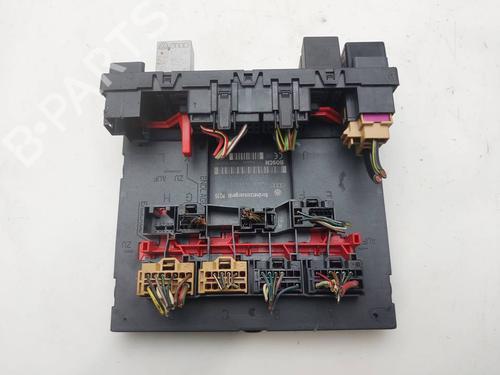 Used Fuse box Fuse box 38950270 38950270