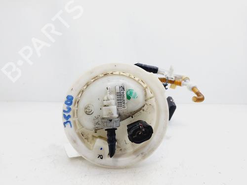 Used Fuel pump BMW 3 (E90) 318 i (129 hp) 21838342