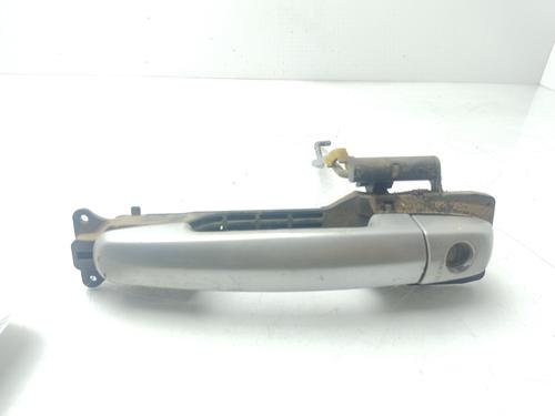 Used Front left exterior door handle SUZUKI GRAND VITARA II (JT, TE, TD) 1.9 DDiS (JB419WD, JB419XD) (129 hp) 29618513
