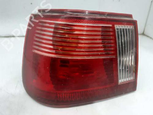 Feu arrière gauche SEAT IBIZA II (6K1) 1.4 i (60 hp) 5339248