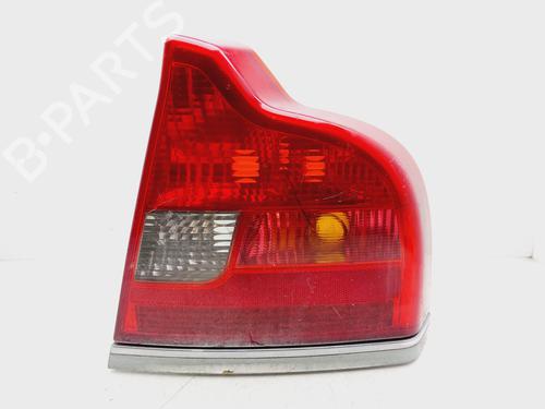 Używane Lampa tylna prawa VOLVO S80 I (184) D5 (163 hp) 30581552