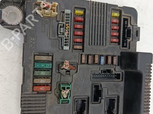 Fuse box RENAULT MEGANE II Estate (KM0/1_) 2.0 | BP30724213E1