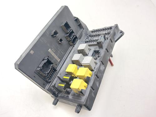 Used Fuse box Fuse box MERCEDES-BENZ SPRINTER 3,5-t Van (B906) [2006-2020] 33605177 33605177