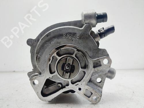 Used Vacuum pump VW TOUAREG (7LA, 7L6, 7L7) 5.0 V10 TDI (313 hp) 30175100