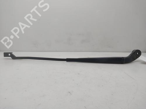Used Front windshield wiper arm Front windshield wiper arm 37488001 37488001