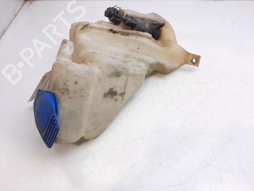Used Windscreen washer tank VW PASSAT B5 (3B2) 1.9 TDI (115 hp) 18253717