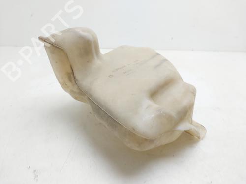 Used Windscreen washer tank Windscreen washer tank JEEP GRAND CHEROKEE II (WJ, WG) 2.7 CRD 4x4 (163 hp) 36541948 36541948