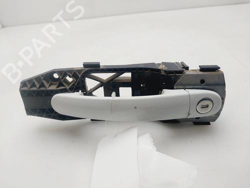 Venstre foran utvendig håndtak VW POLO V (6R1, 6C1) 1.4 TDI (75 hp) 32123813