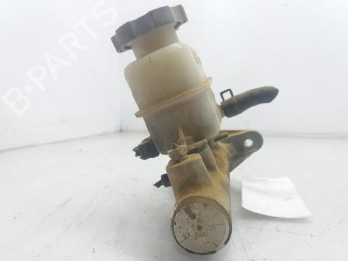 Brake master cylinder HYUNDAI SANTA FÉ I (SM) 2.0 CRDi 4x4 | BP2882323M77 