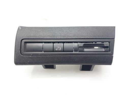 Used Switch PEUGEOT 5008 II (MC_, MJ_, MR_, M4_) [2016-2025]  21500396