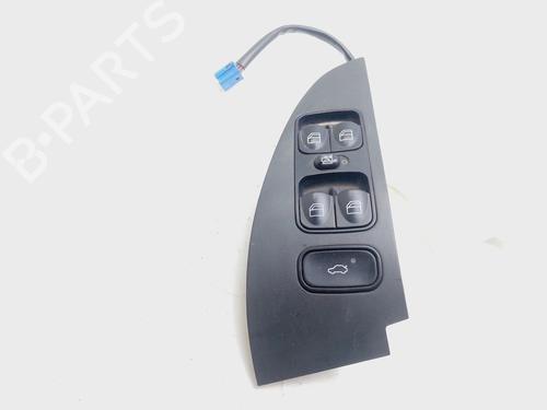 Used Left front window switch MERCEDES-BENZ C-CLASS (W203) [2000-2007]  28576908