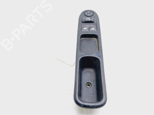 Used Left front window switch PEUGEOT 307 (3A/C) [2000-2012]  27606562