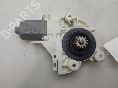 Used Right front window motor Right front window motor FORD FOCUS II (DA_, HCP, DP) [2004-2013] 33283013 33283013
