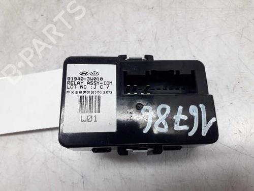 Used Electronic module KIA SPORTAGE III (SL) 1.7 CRDi (116 hp) 2895589