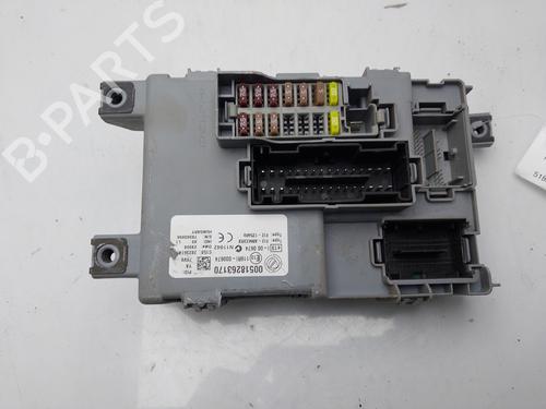 Used Fuse box FIAT GRANDE PUNTO (199_) 1.2 (65 hp) 31877270