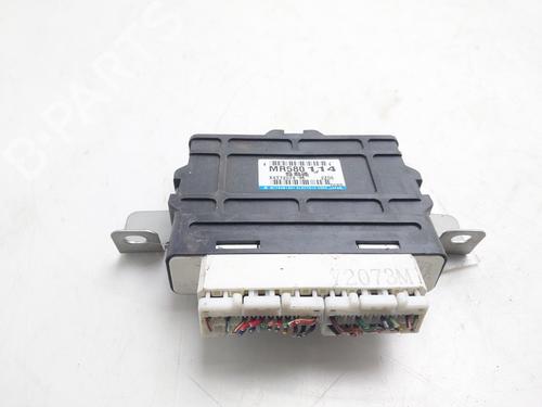 Elektronisk modul Elektronisk modul MITSUBISHI PAJERO III (V7_W, V6_W) 3.2 Di-D (V68W) (160 hp) 35894774 35894774