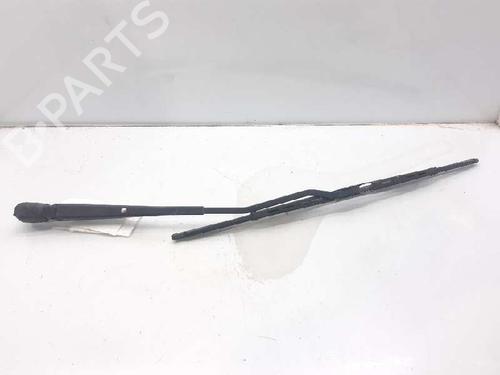 Used Front windshield wiper arm SKODA FELICIA II (6U1) 1.9 D (64 hp) 6818465