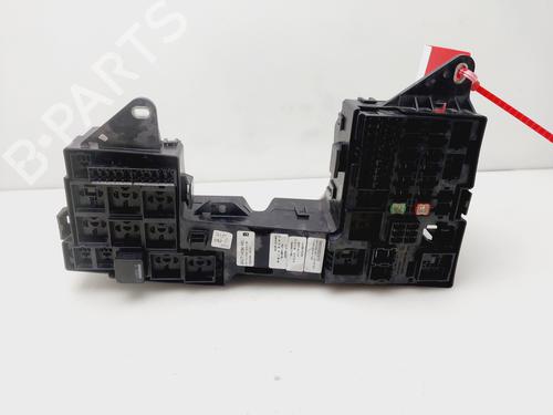 Used Fuse box JAGUAR XF I (X250) 2.7 D (207 hp) 30309143