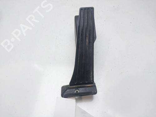 Used Pedal BMW 1 (E87) 118 d (143 hp) 16822394