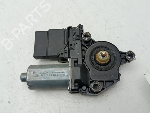 Rudehejsemotor bagstkærm venstre VW GOLF V (1K1)  | BP29606232E23 