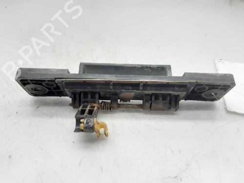 Tailgate handle KIA SORENTO I (JC) 2.5 CRDi 4WD | BP7569644C132 