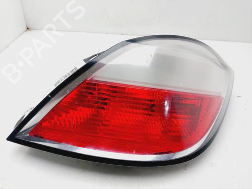 Used Right taillight OPEL ASTRA H (A04) 1.7 CDTI (L48) (100 hp) 18033804